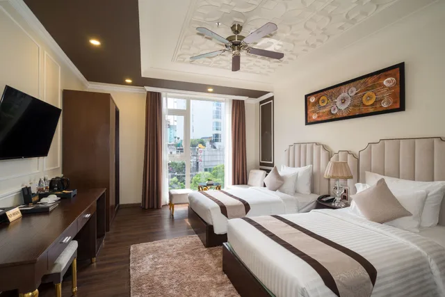 Signature, Double Bed, City View, Cicilia Saigon Hotels and Spa 5/10