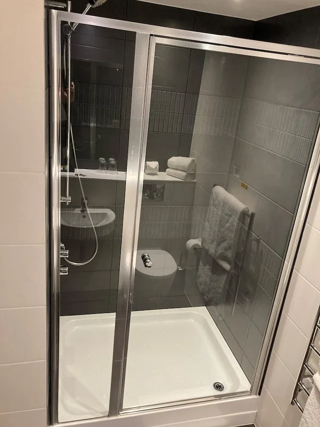 غرفة كلاسيكية بسرير كينج، George Albert Hotel And Spa 1/1