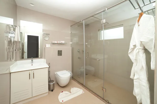 2 Bedrooms, Luxury, Villa, King Bed, Garden View, Garden Area, The Fog Munnar Resorts And Spa 3/3