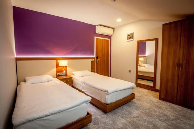 غرفة عائلية بحمام مشترك، Business Palas Hotel 2/4