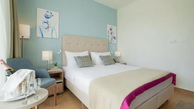 Premium, Suite, Queen Bed, Sofa, Azul Beach Resort Montenegro By Karisma 4/10