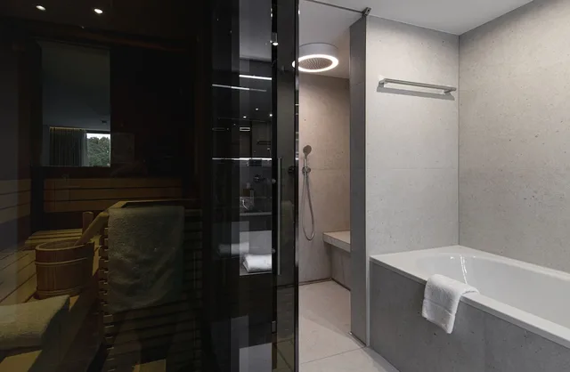 Design, Studio, Suite, King Bed، Hotel Vierjahreszeiten Iserlohn 5/6