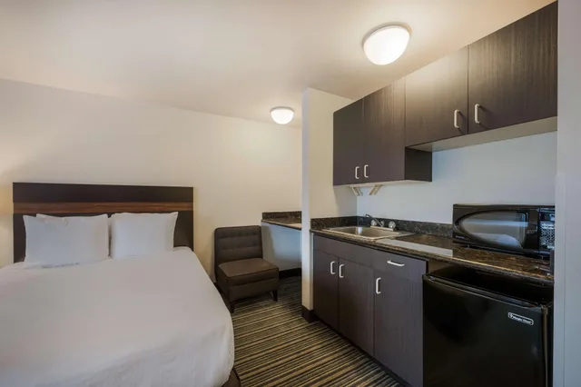 غرفة كبيرة بسريرين كوين، Best Western Alderwood 3/9