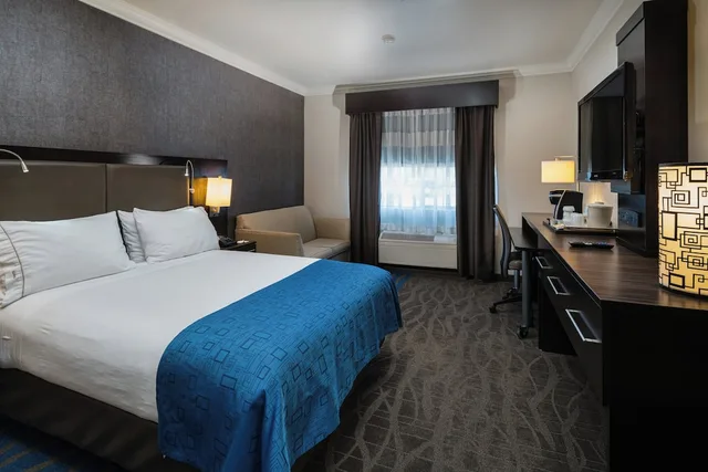جناح بسرير كينج، Holiday Inn Express Hotel Suites Santa Clara 2/5