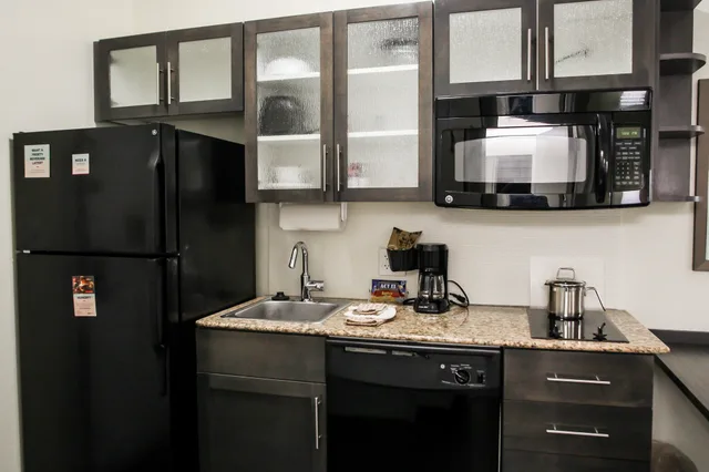 جناح بسرير كوين، Candlewood Suites Richmond North Glen Allen 6/6