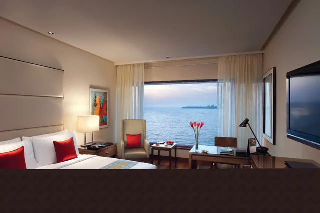 Room, Double Bed, Bay View، The Oberoi Mumbai 1/3