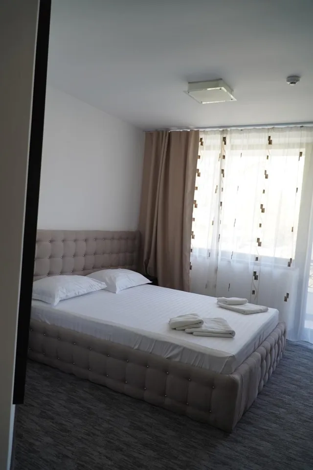 غرفة سوبيريور بسرير مزدوج بشرفة، Hotel Siret 10/10