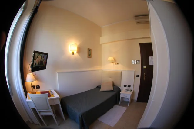 غرفة مفردة، Hotel Stella 5/10