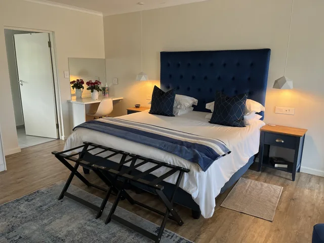 بنتهاوس ملكي، Penguino Guest House 1/1