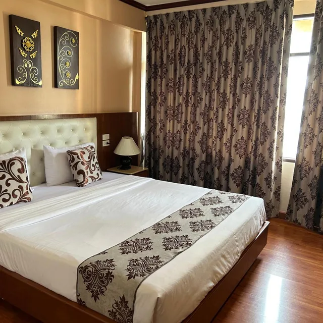 غرفة بسريرين منفصلين بإطلالة على المسبح، Malaysia Hotel 3/10