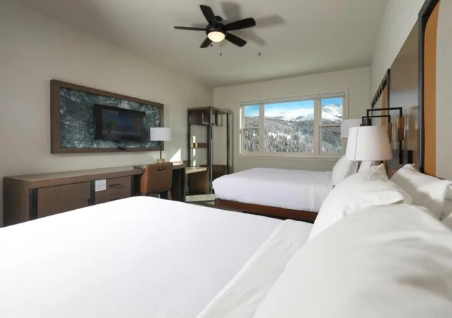 غرفة بسريرين كوين بإطلالة على الجبل، The Lodge at Breckenridge 2/14