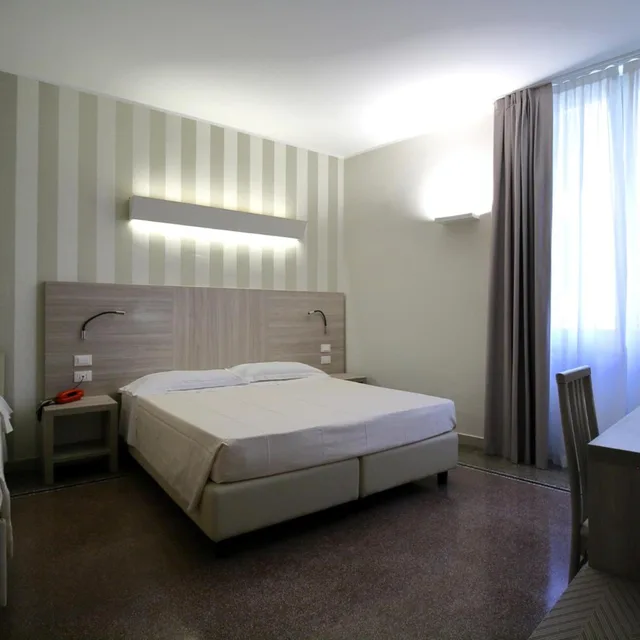غرفة قياسية ثلاثية، Hotel Vittoria 1/7