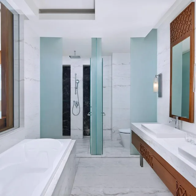 جناح رئاسي بسرير كينج، FOUR POINTS BY SHERATON MANADO 9/9