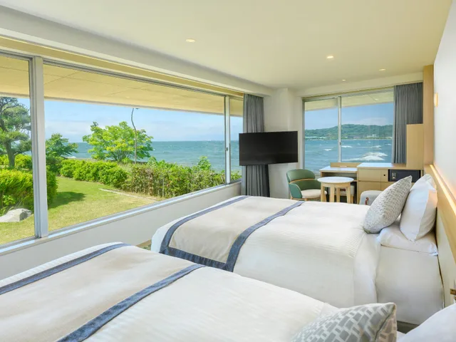 Semi Room, Superior, 2 Semi Double Beds, with View, Private Bathroom, Sofa, Corner، Kamenoi Hotel Hikone (Ex Kanponoyado) 1/1