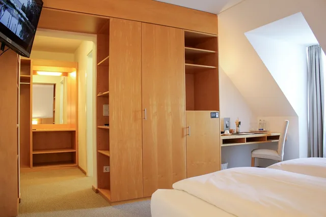 Classic, Double Bed, Schloss Hohenkammer 8/10