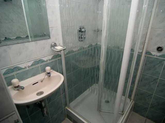 غرفة مفردة، Normandie Hotel 7/8