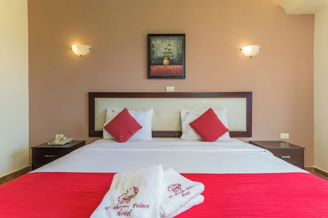 غرفة ملكية بسرير كينج، Al Murjan Palace Hotel, Jounieh 2/10