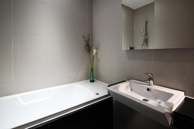 Semi Room, Family, Suite، Hotel The Designers Hongdae 2/4