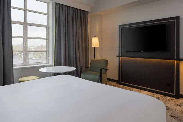 Deluxe, King Bed, Castle View، Hilton Cardiff Hotel 2/5