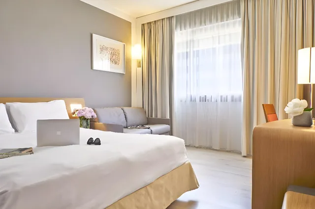 غرفة سوبيريور بسريرين مزدوجين، Living Place Hotel 1/2