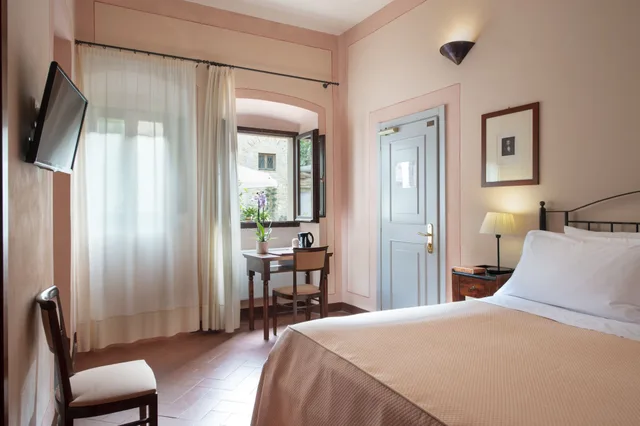 غرفة رباعية، Hotel L Antico Pozzo 1/8