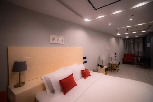 غرفة جونيور بسرير كوين، Petra Boutique Hotel 2/6