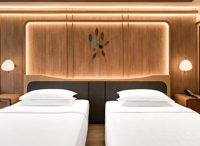 Family, King and Twin Beds, Dusit Thani Krabi Beach Resort 4/9