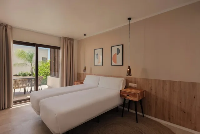 2 Bedrooms, Villa, 2 Double Beds, Resort View, Balcony، Four Points by Sheraton Costa Blanca Villas 1/2