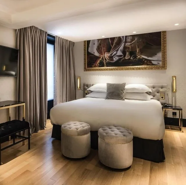غرفة رباعية، Hotel Eiffel Petit Louvre 7/10