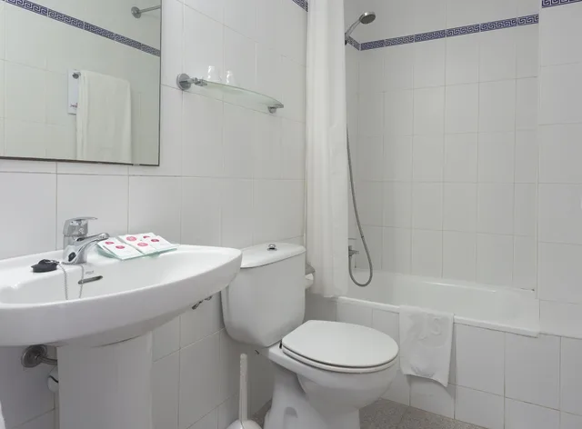 غرفة مفردة بشرفة، Js Horitzo Hotel 12/15