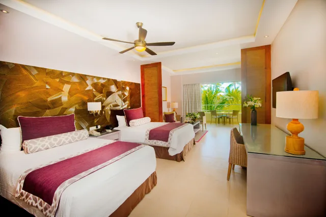 Deluxe, 2 Double Beds, Tropical View، Dreams Royal Beach (former Now Larimar) 1/4