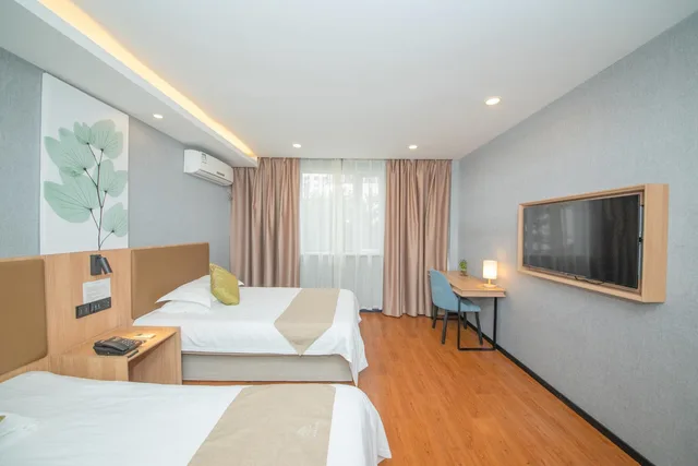 غرفة قياسية بسريرين منفصلين، Greentree Inn Wenzhou Xiaonanmen Express Hotel 1/2