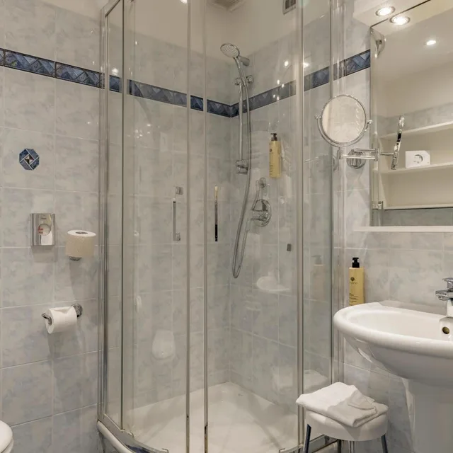 Superior, Double or Twin Bed, Lateral Side Sea View، Garden Lido 9/10