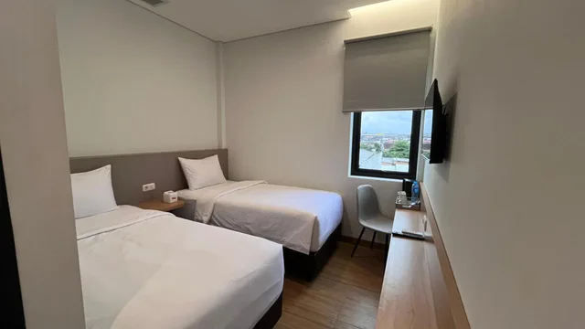 Superior, Twin Beds, Yes Hotel 2/3