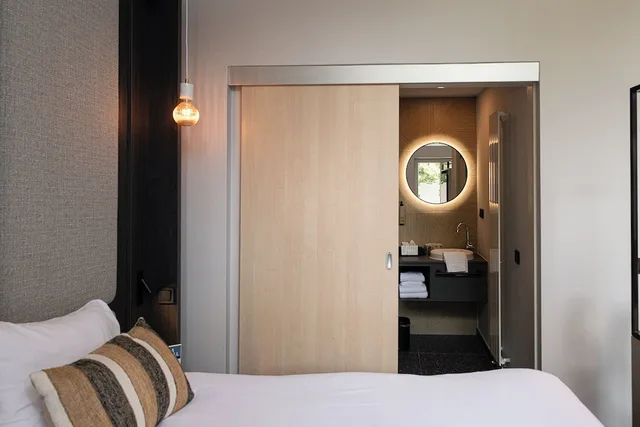 Deluxe, King Bed, GOLDEN TULIP KEYSER BREDA 4/8