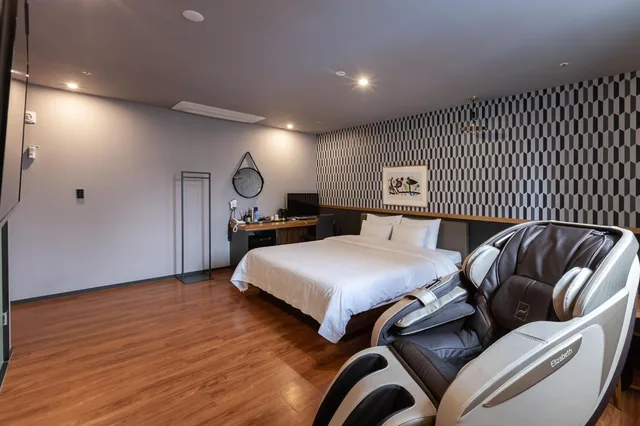 غرفة بريميير بسرير كينج، Seomyeon Brown-dot Hotel Gold Busan 2/5