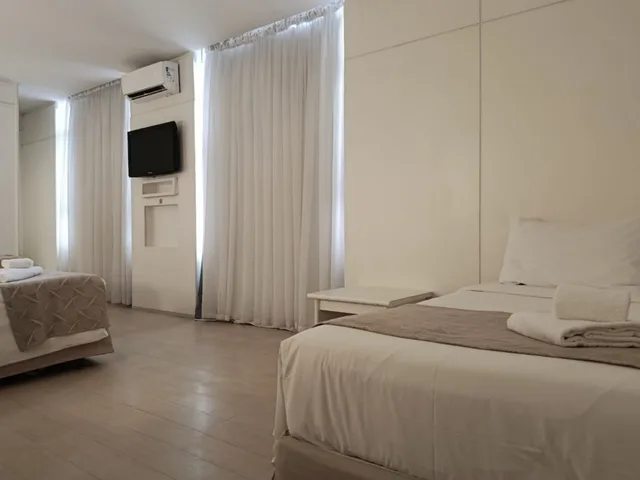 غرفة سوبيريور رباعية، Boulevard Plaza Hotel 1/10