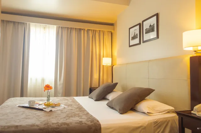 غرفة كلاسيكية بسرير مزدوج، Kenton Palace 8/10