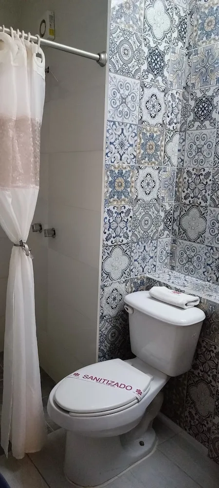 غرفة أساسية بسريرين مزدوجين، Hotel Las Pergolas 3/3