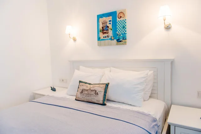 غرفة ثلاثية، Via Farilya Hotel 6/10