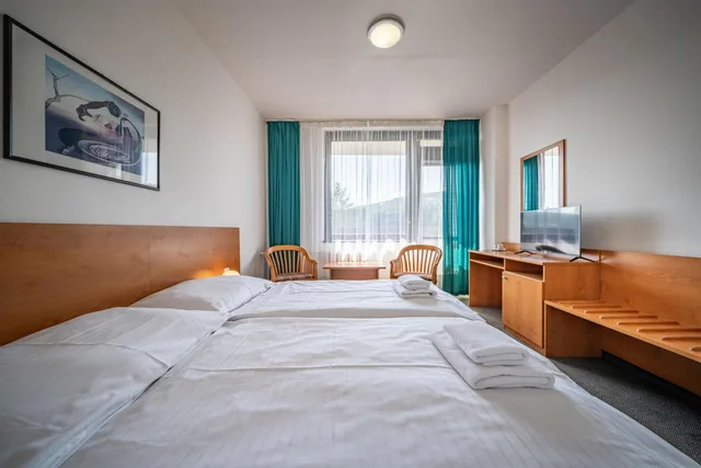 غرفة قياسية بسرير مزدوج، Adamantino Hotel 1/9