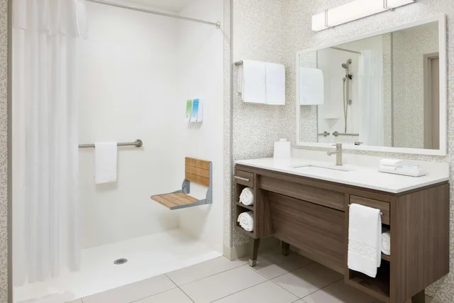 جناح بغرفة نوم واحدة، Home2 Suites By Hilton Stuart 2/2