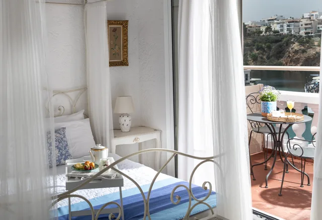 جناح شهر العسل بإطلالة على البحر، Porto Maltese Boutique Estate 2/3