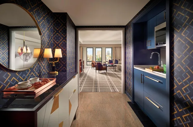 2 Bedrooms, Suite, 2 King Beds, Back Bay Corner، Mandarin Oriental Boston 2/3