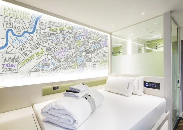 غرفة قياسية بسرير مزدوج، Hub by Premier Inn Edinburgh Royal Mile 3/10