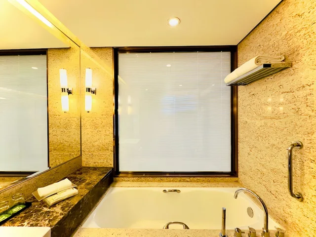 Premium, King Bed, Club Lounge Access, High Floor, Smoking, Holiday Inn Nantong Oasis International 7/7