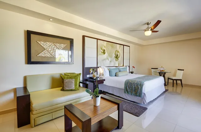 غرفة فاخرة بإطلالة على الحديقة، Hideaway at Royalton Punta Cana, An Autograph Collection All-Inclusive Resort & Casino, Adults Only 2/4