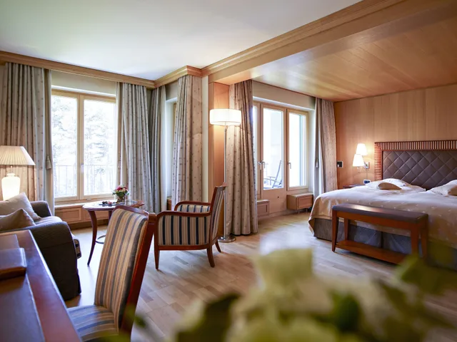 جناح جونيور سوبيريور بسرير كينج، Grand Hotel Kronenhof 5/9