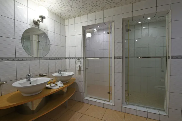 غرفة تنفيذية بسرير كينج، Imperial Royale Hotel 6/6