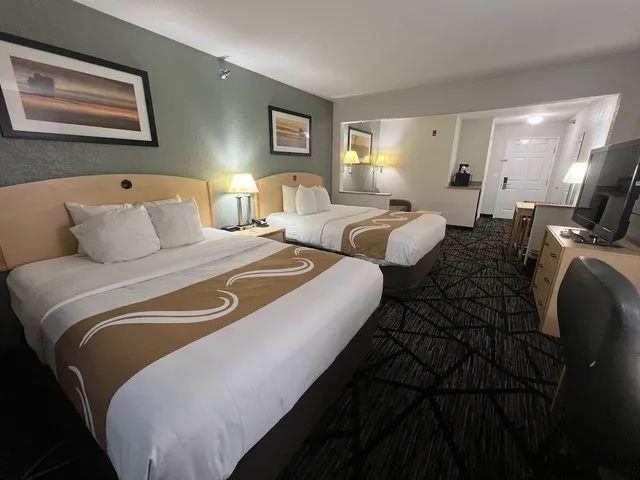 جناح بسريرين كوين بغرفة نوم واحدة، Quality Inn & Suites Loveland 2/6